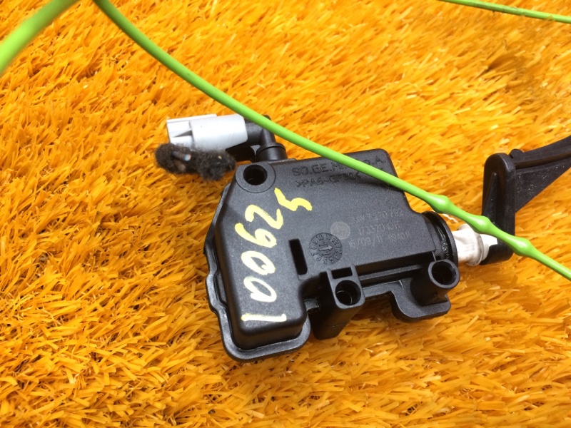 Замок лючка бензобака, 670 рублей, Красноярск