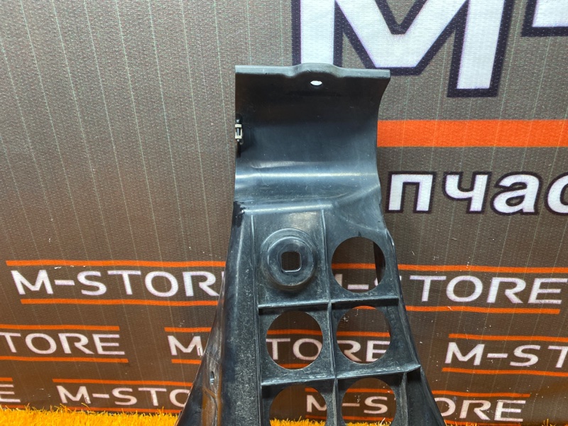 крепление бампера, 400 рублей, Красноярск