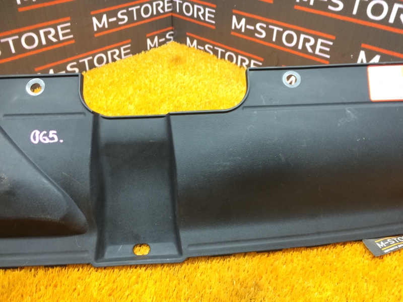 Накладка замка капота, 950 рублей, Красноярск