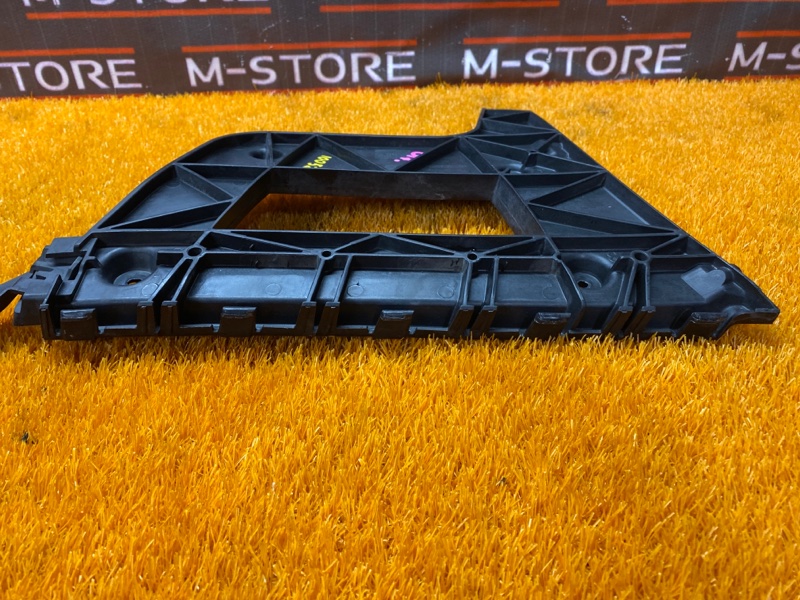 крепление бампера, 450 рублей, Красноярск