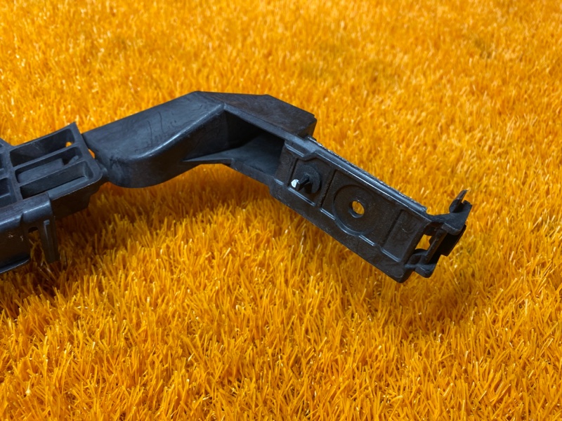 крепление бампера, 450 рублей, Красноярск