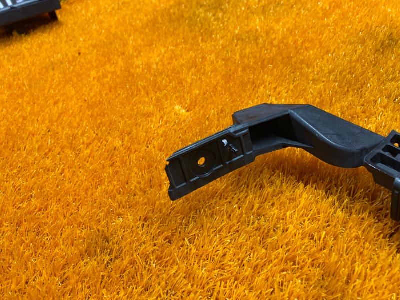 крепление бампера, 450 рублей, Красноярск