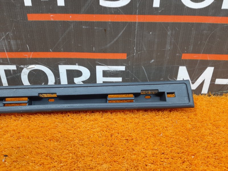 Накладка на порог салона, 350 рублей, Красноярск