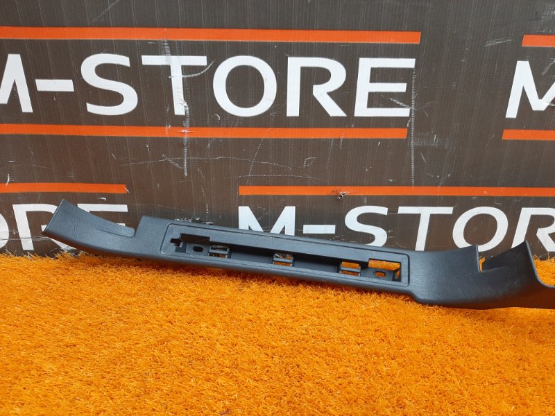 Накладка на порог салона, 350 рублей, Красноярск