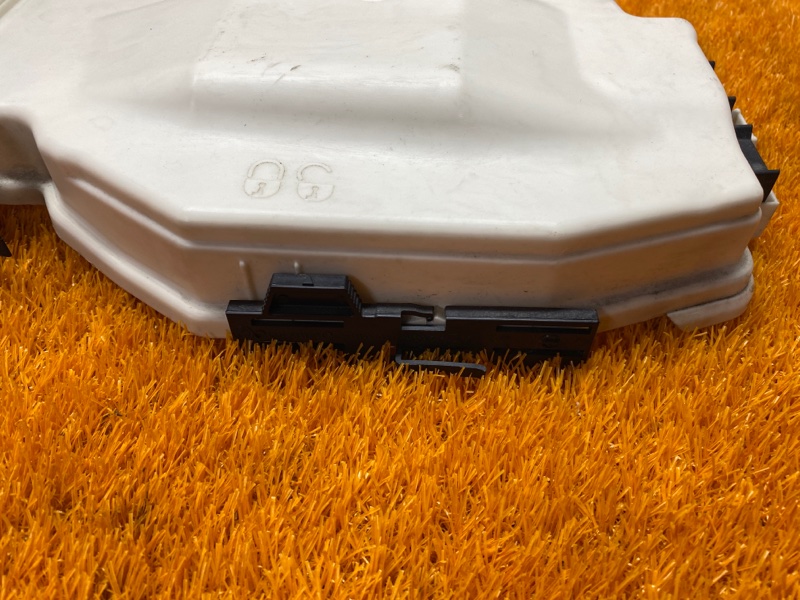 Крышка блока предохранителей, 340 рублей, Красноярск