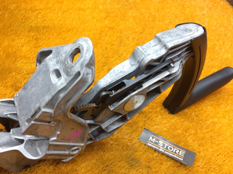 Ручка ручного тормоза, 800 рублей, Красноярск