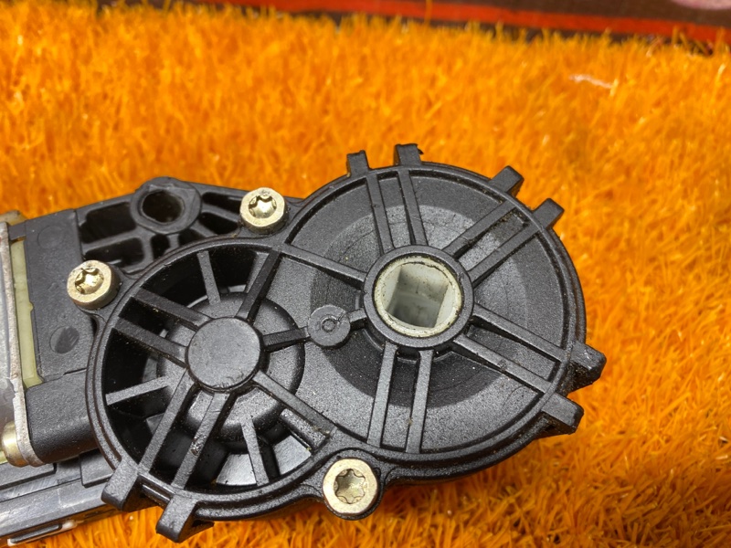 мотор регулировки сидений, 630 рублей, Красноярск