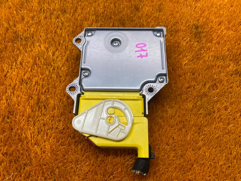 Блок управления Airbag, 2000 рублей, Красноярск