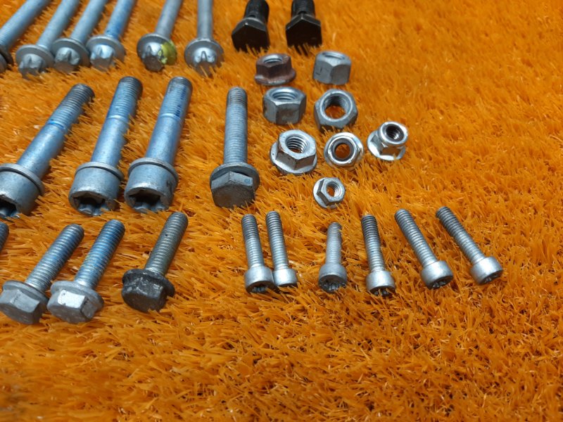 Болты и гайки ДВС, 630 рублей, Красноярск