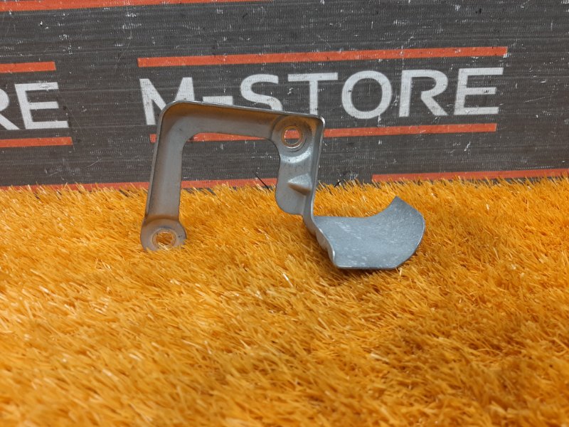 Кронштейн вакуумного насоса, 300 рублей, Красноярск