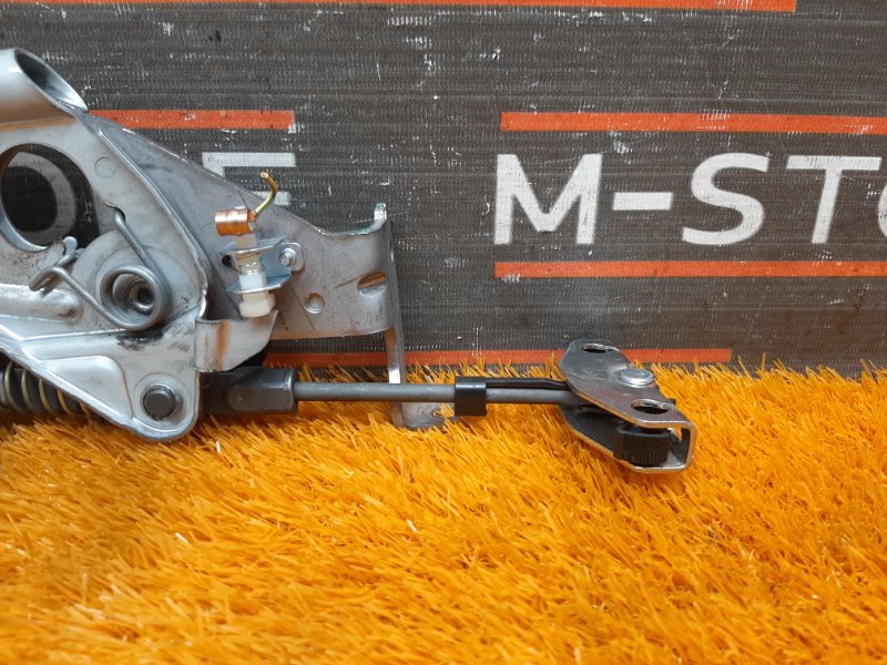 Ручка ручного тормоза, 1000 рублей, Красноярск