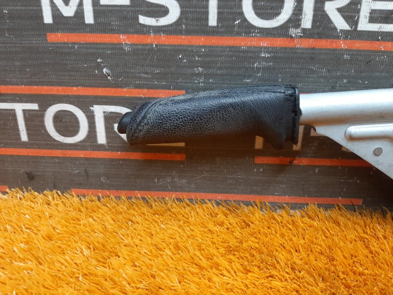 Ручка ручного тормоза, 1000 рублей, Красноярск