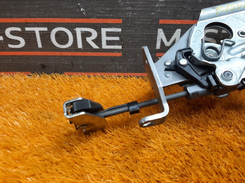 Ручка ручного тормоза, 1000 рублей, Красноярск