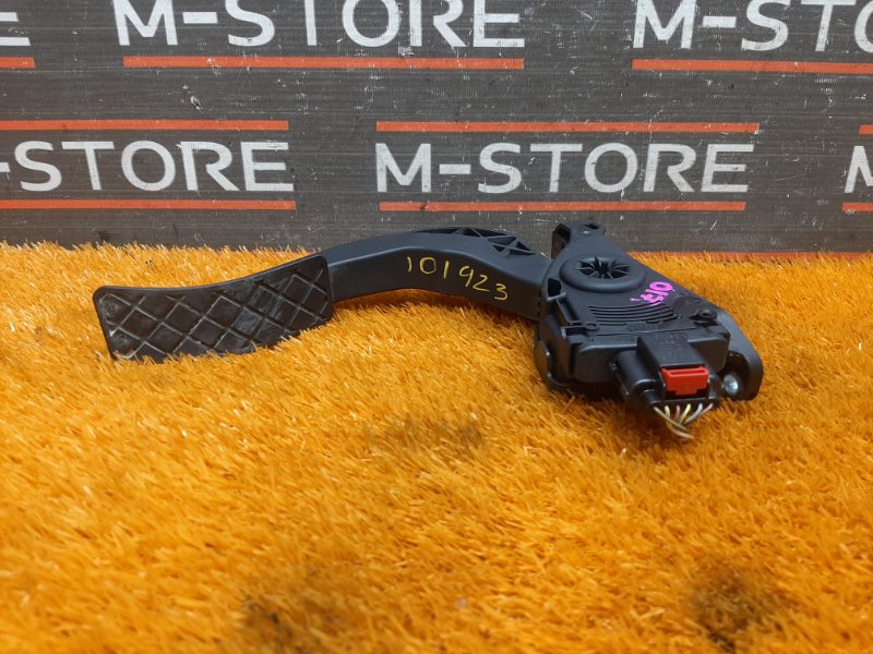 педаль газа, 500 рублей, Красноярск