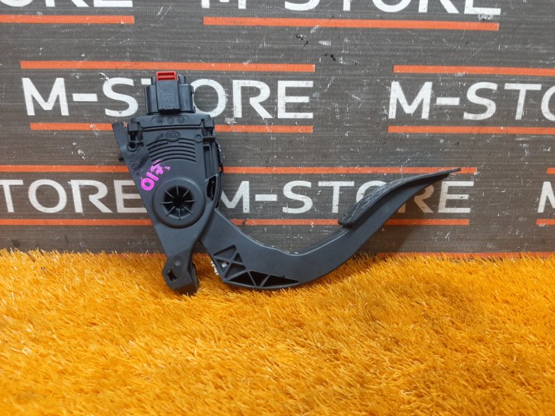 педаль газа, 500 рублей, Красноярск