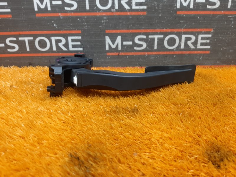 педаль газа, 500 рублей, Красноярск