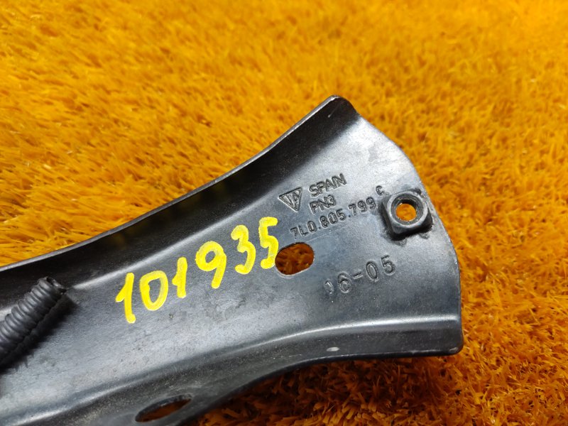 Кронштейн замка капота, 340 рублей, Красноярск