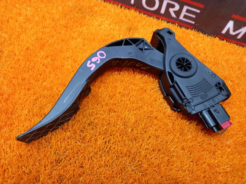 педаль газа, 500 рублей, Красноярск