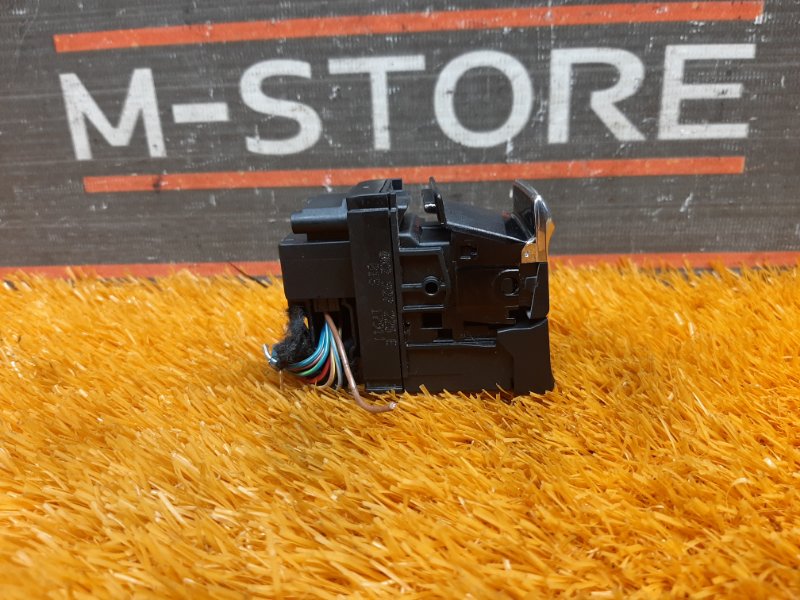 Кнопка стояночного тормоза, 300 рублей, Красноярск