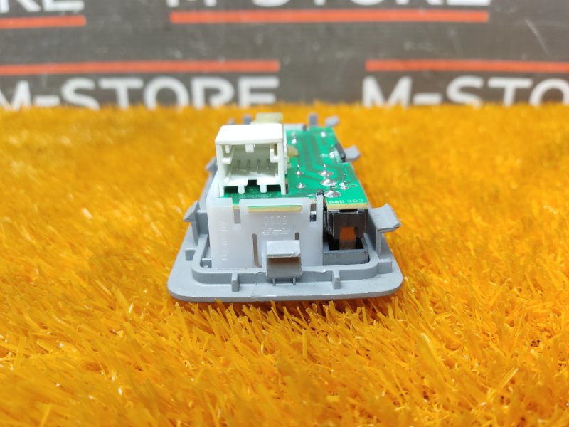 плафон освещения, 300 рублей, Красноярск