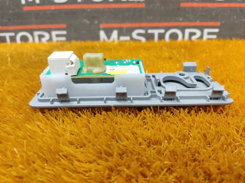 плафон освещения, 300 рублей, Красноярск