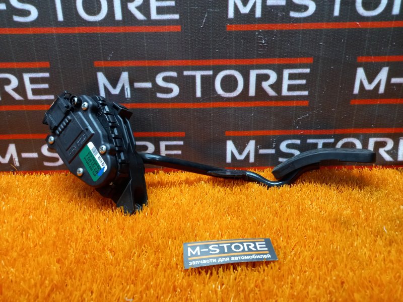 педаль газа, 400 рублей, Красноярск