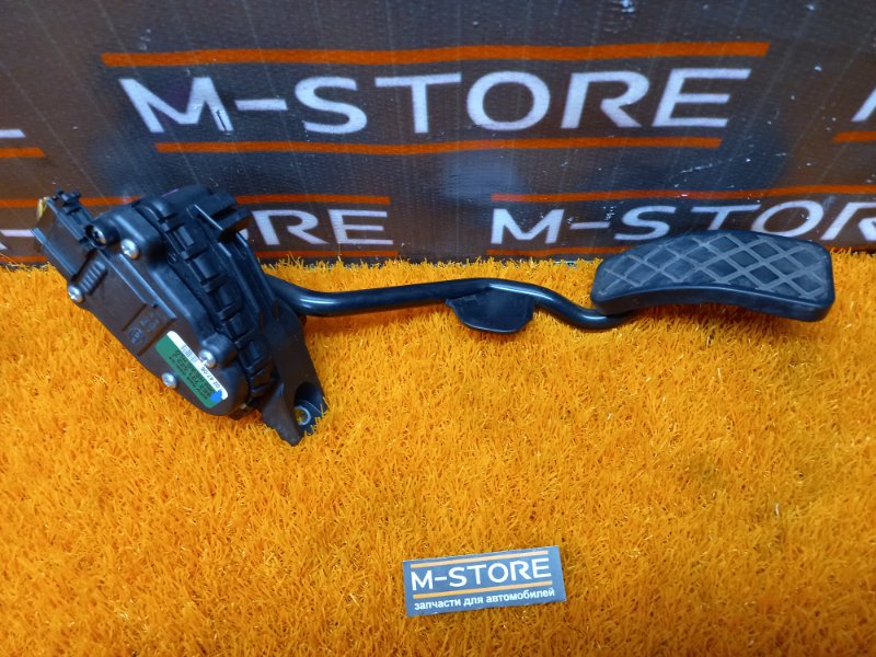 педаль газа, 400 рублей, Красноярск