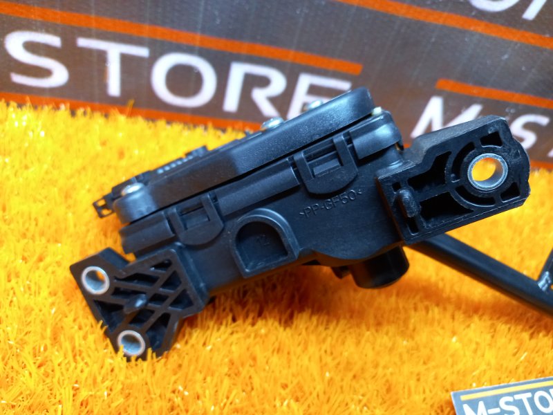 педаль газа, 400 рублей, Красноярск