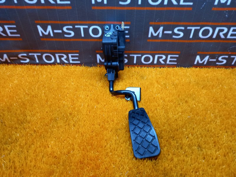 педаль газа, 450 рублей, Красноярск