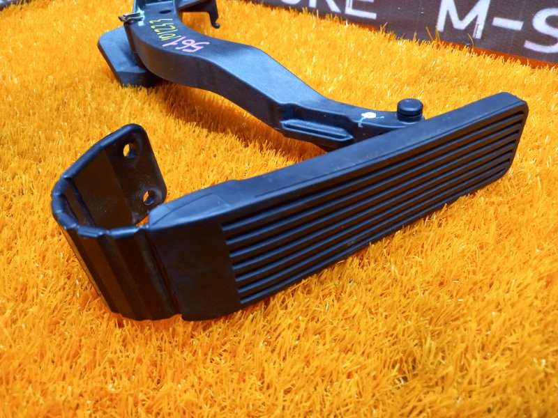 педаль газа, 980 рублей, Красноярск