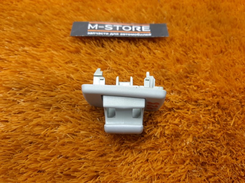 Крючок солнцезащитного козырька, 300 рублей, Красноярск