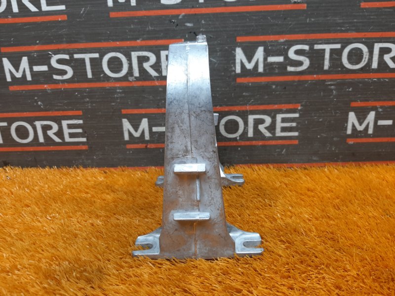 Кронштейн подлокотника, 280 рублей, Красноярск