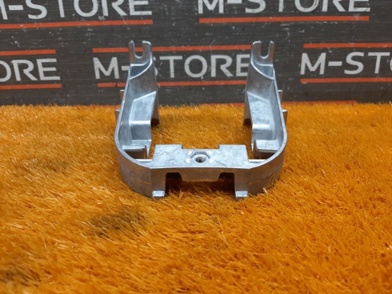 Кронштейн подлокотника, 280 рублей, Красноярск