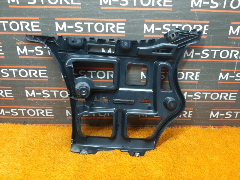 крепление бампера, 500 рублей, Красноярск