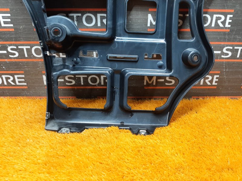 крепление бампера, 500 рублей, Красноярск