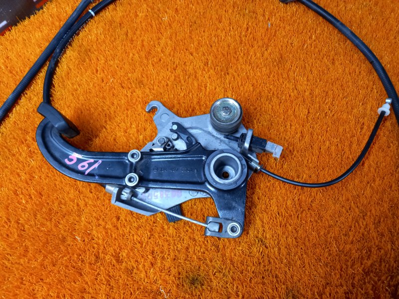 Педаль стояночного тормоза, 980 рублей, Красноярск