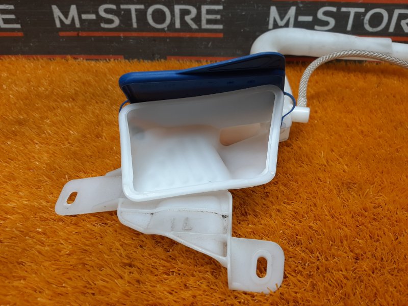 Горловина бачка омывателя, 340 рублей, Красноярск