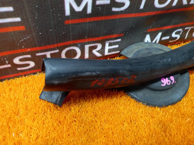 Уплотнитель капота, 380 рублей, Красноярск