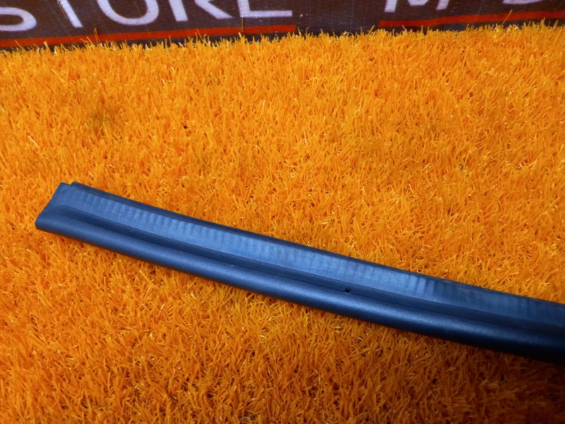 Уплотнитель капота, 340 рублей, Красноярск