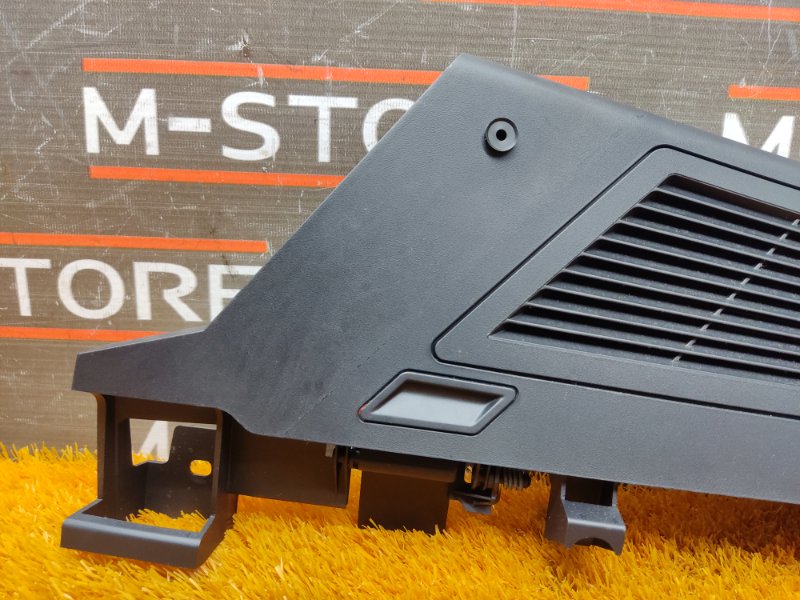 Пластик багажника, 510 рублей, Красноярск