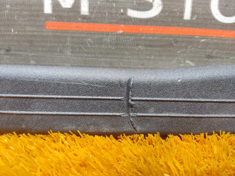 Накладка на порог салона, 540 рублей, Красноярск