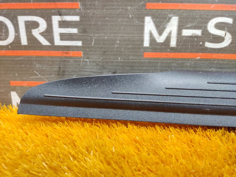 Накладка на порог салона, 200 рублей, Красноярск