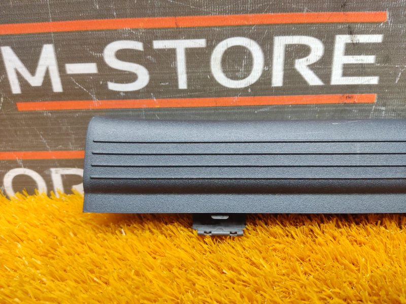 Накладка на порог салона, 300 рублей, Красноярск