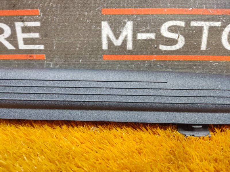 Накладка на порог салона, 300 рублей, Красноярск