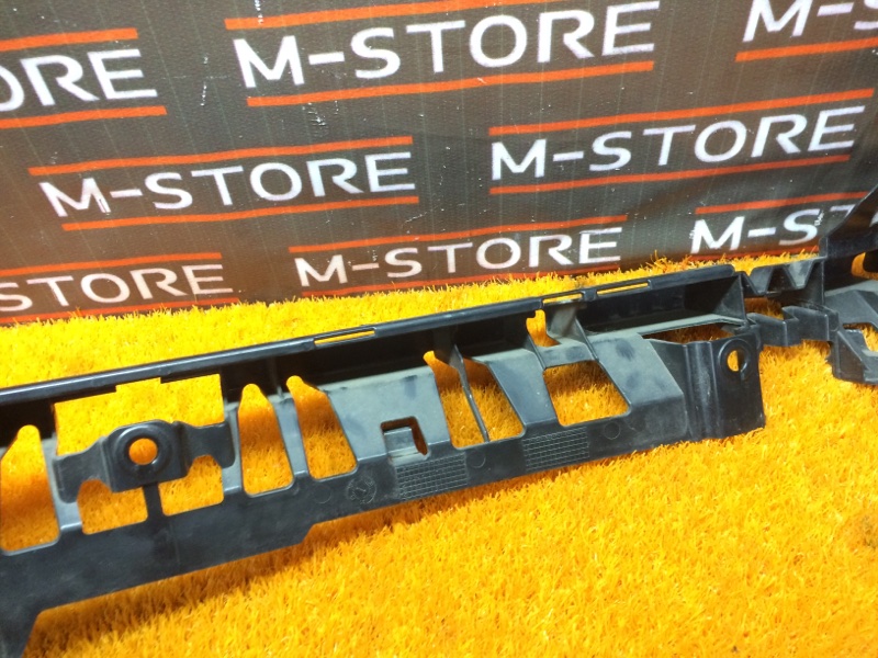 крепление бампера, 900 рублей, Красноярск