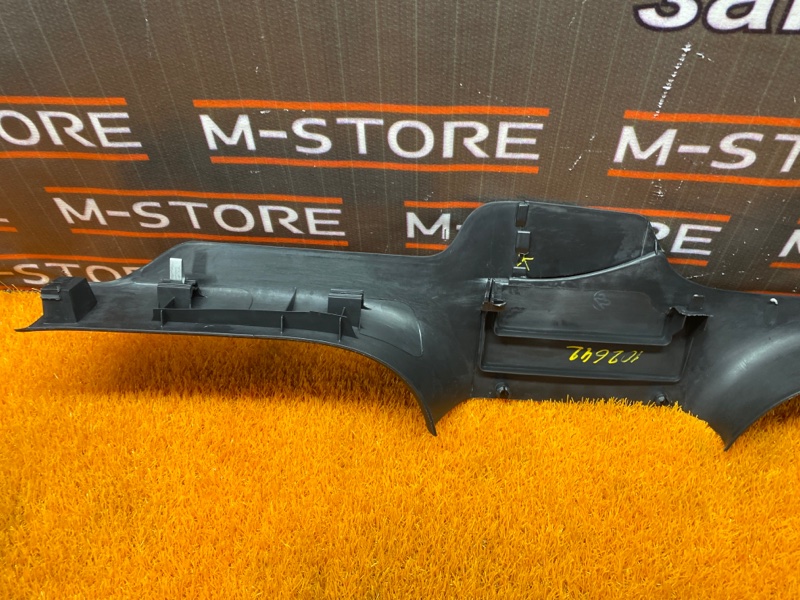 Накладка на порог салона, 350 рублей, Красноярск