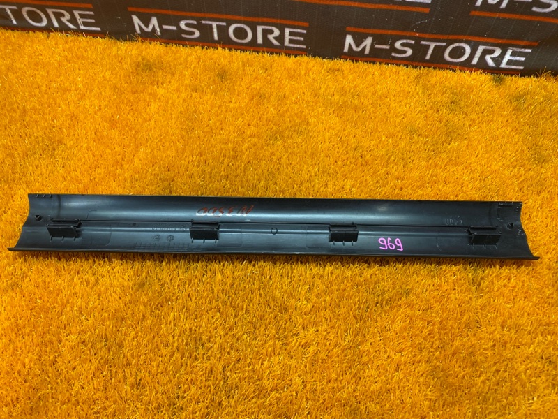 Накладка на порог салона, 290 рублей, Красноярск