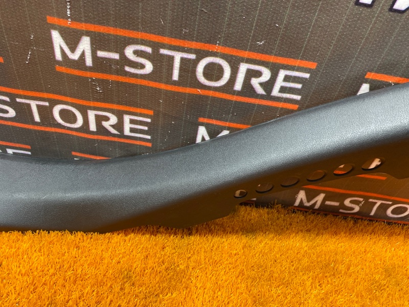 Накладка на порог салона, 350 рублей, Красноярск