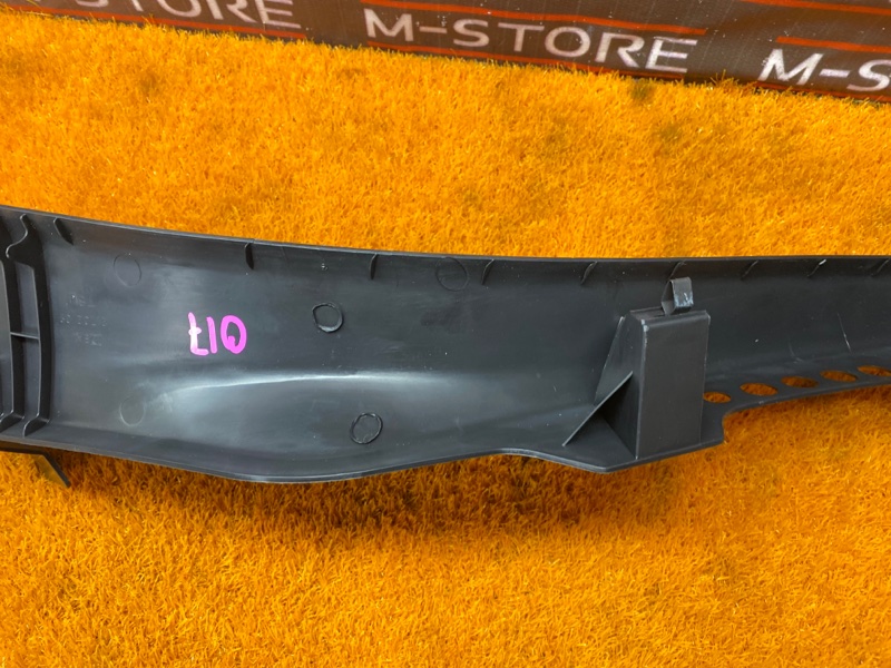 Накладка на порог салона, 350 рублей, Красноярск