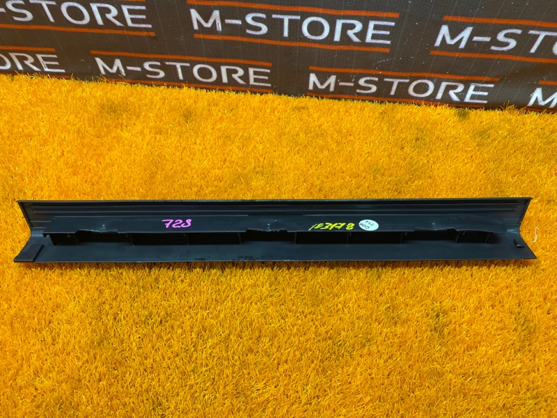 Накладка на порог салона, 300 рублей, Красноярск